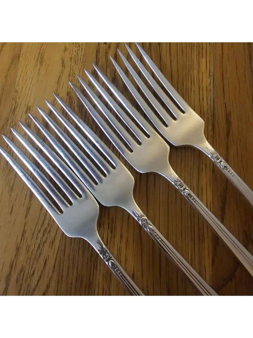4 Rogers Plantation Silverplate Dinner Forks 7-1/2